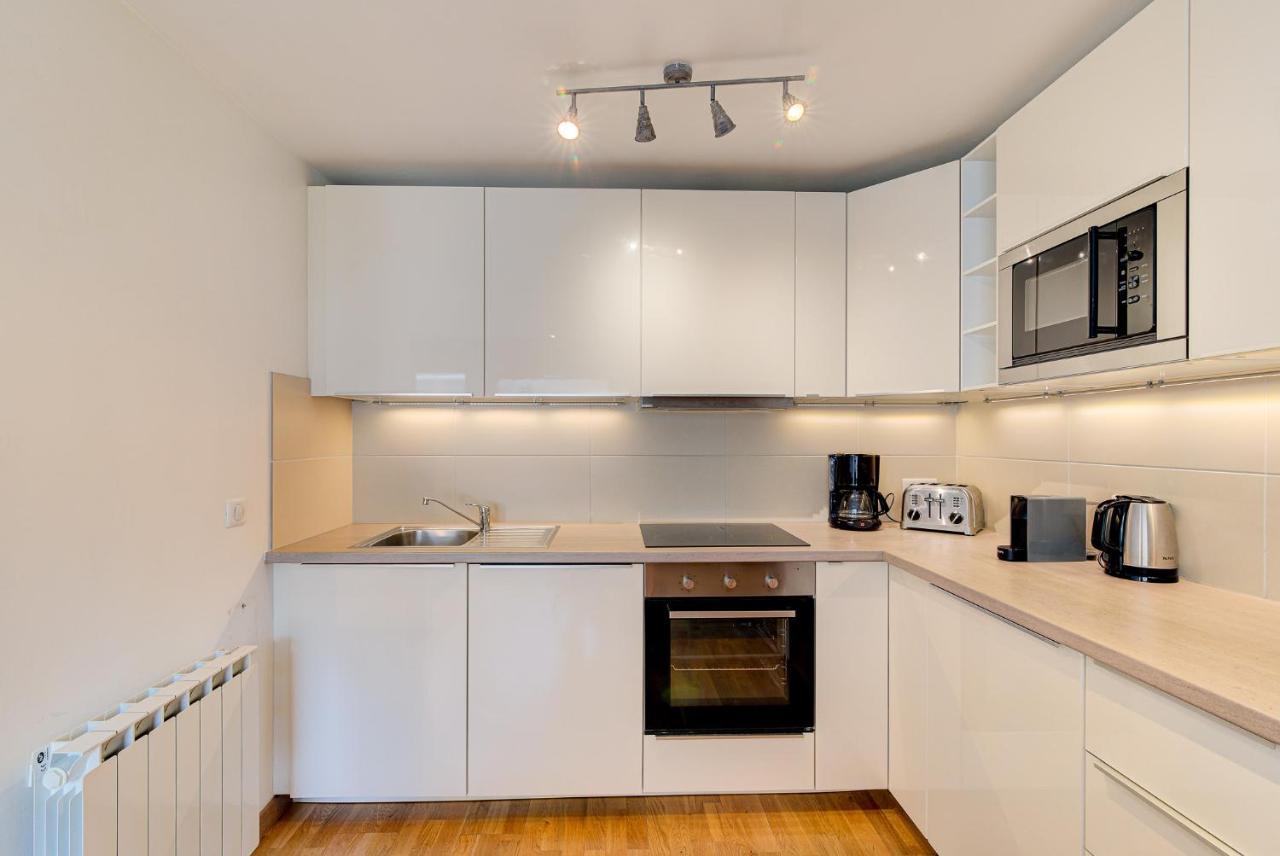 Apartment Fermes Du Montenvers B11 - Alpes Travel - Central Chamonix - Sleeps 4 Bagian luar foto