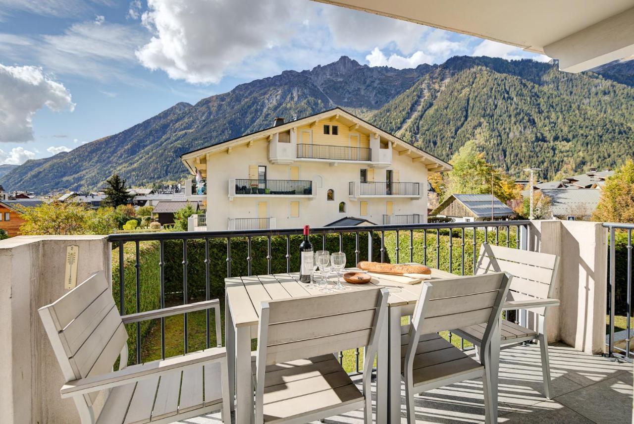 Apartment Fermes Du Montenvers B11 - Alpes Travel - Central Chamonix - Sleeps 4 Bagian luar foto